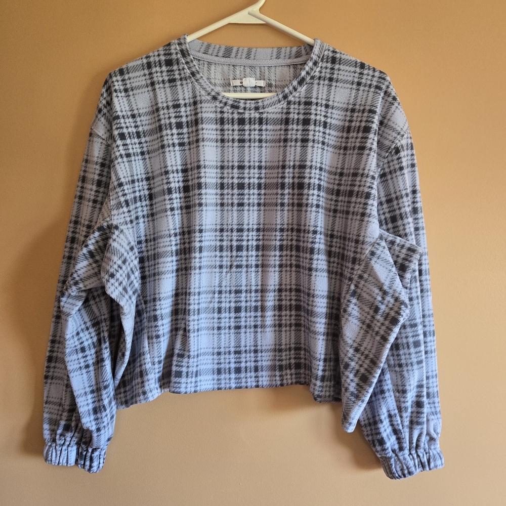 O'Neill Fleece Plaid Long Sleeve Crop Top PTP=21"